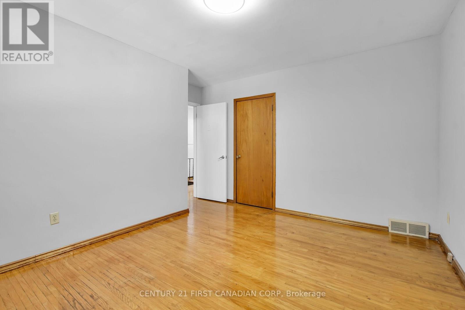 Photo 15 of 185 Taylor Street, London East ON