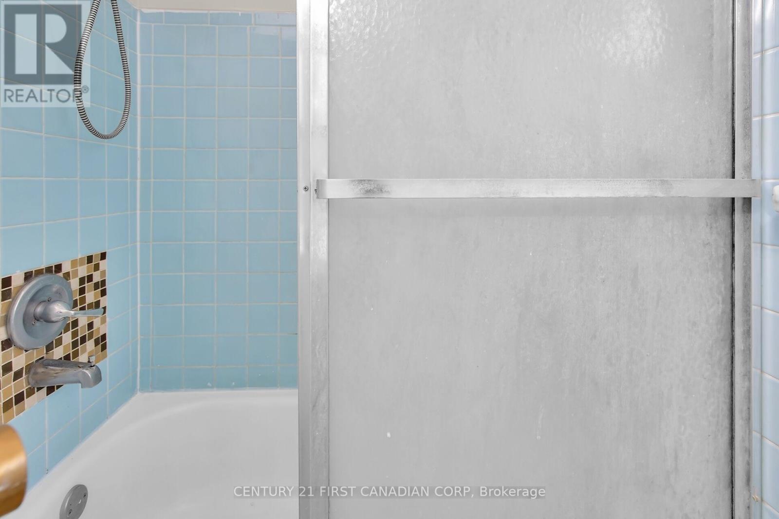 Photo 19 of 185 Taylor Street, London East ON