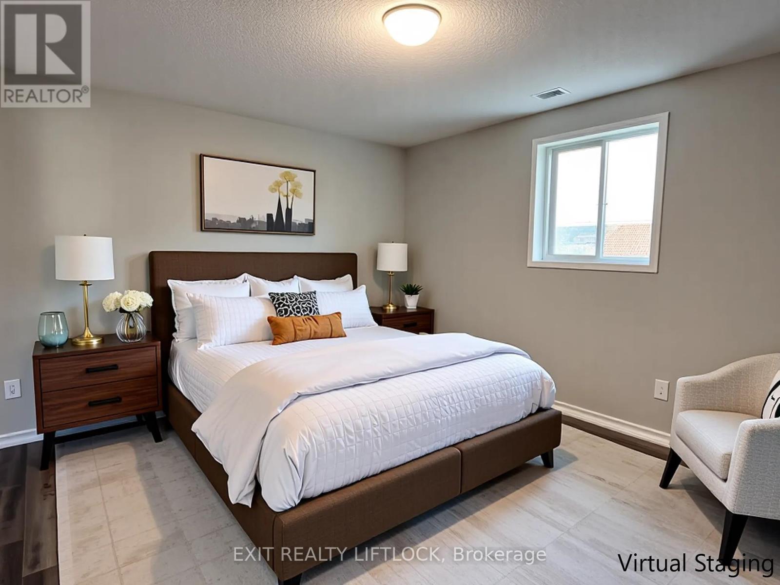 Photo 19 of 1018 Baker Street, Peterborough North ON