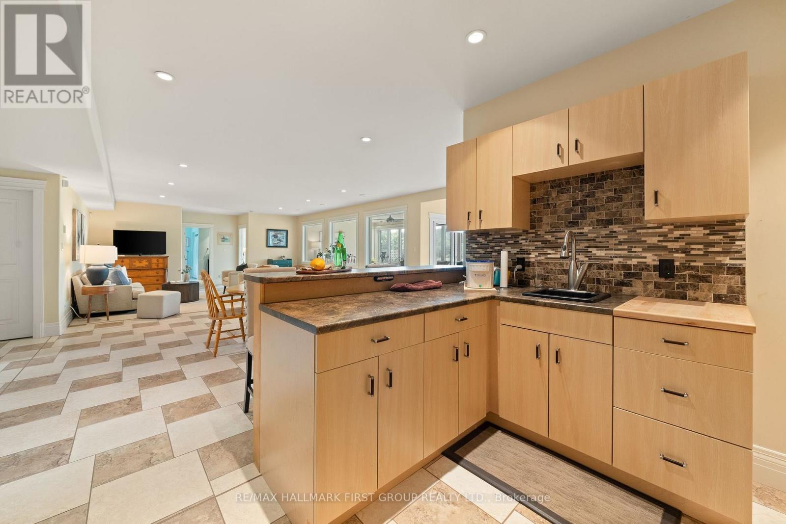 Photo 13 of 22 Rosslyn Drive, Brighton ON