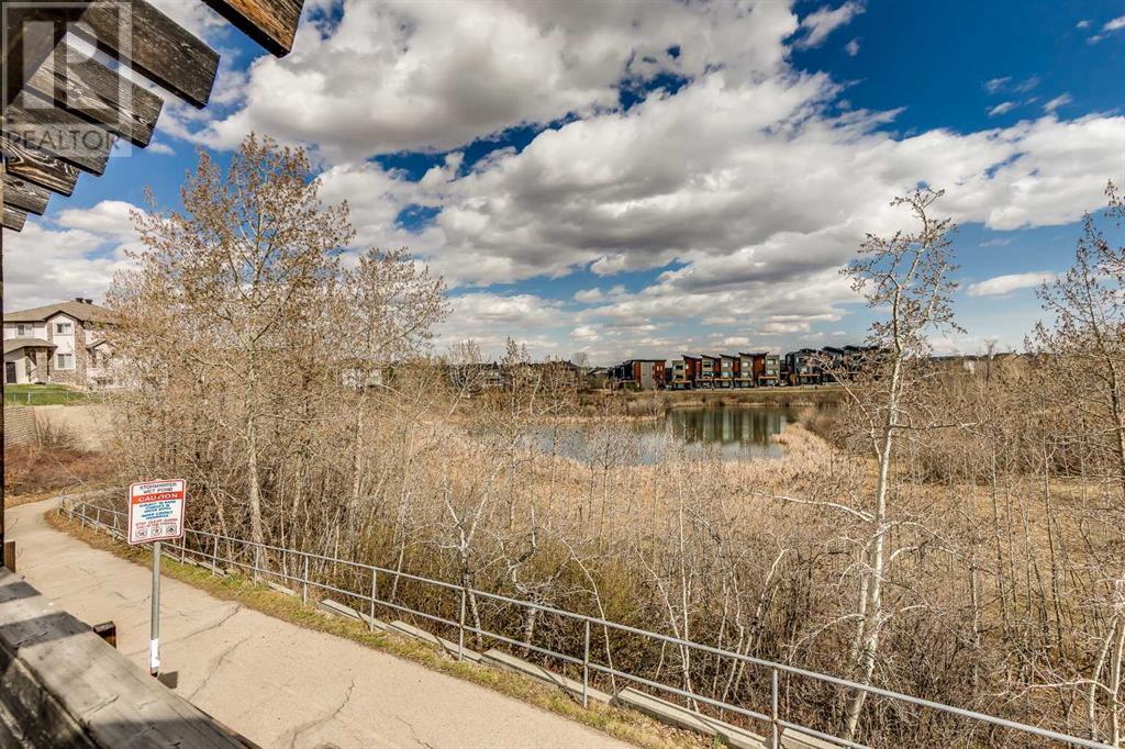Single Family House Bungalow for Sale in  Royal Highland Court NW Royal Oak Calgary 