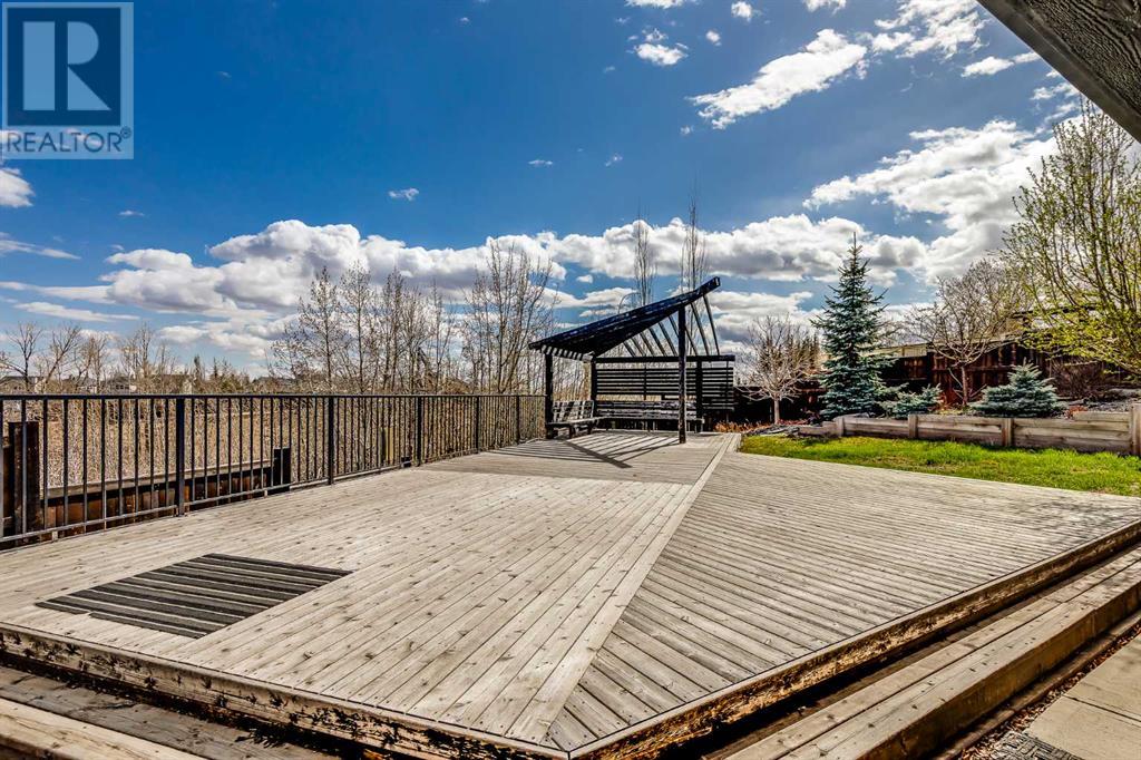 Single Family House Bungalow for Sale in  Royal Highland Court NW Royal Oak Calgary 