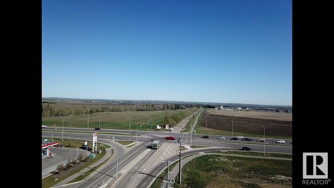 Photo 8 of 4204 Park West, Stony Plain AB