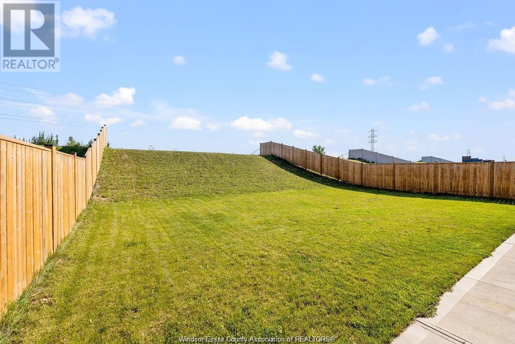 Photo 7 of 1334 Deer Run Trail, Lakeshore ON