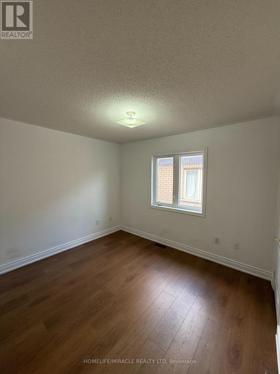 Photo 24 of 59 Oakford Drive, Markham ON