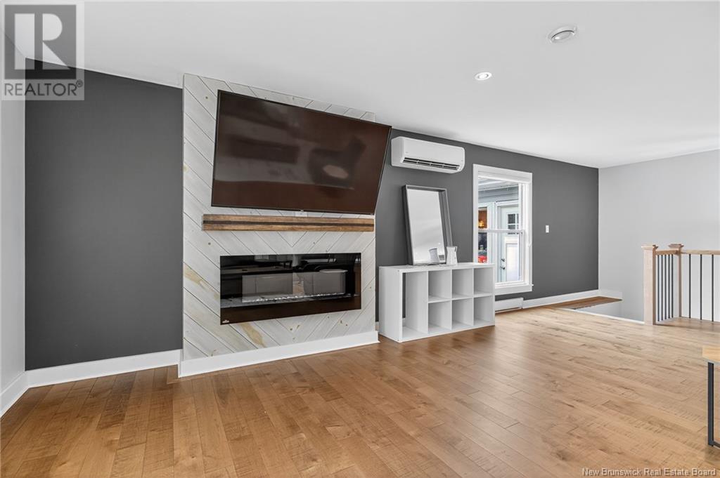 Photo 9 of 60 62 Avalon Street, Dieppe NB