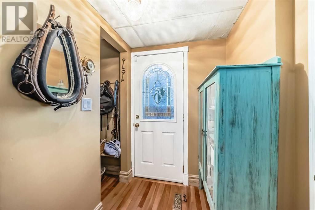 Single Family House for Sale in   Avenue SW Canyon Meadows Calgary 