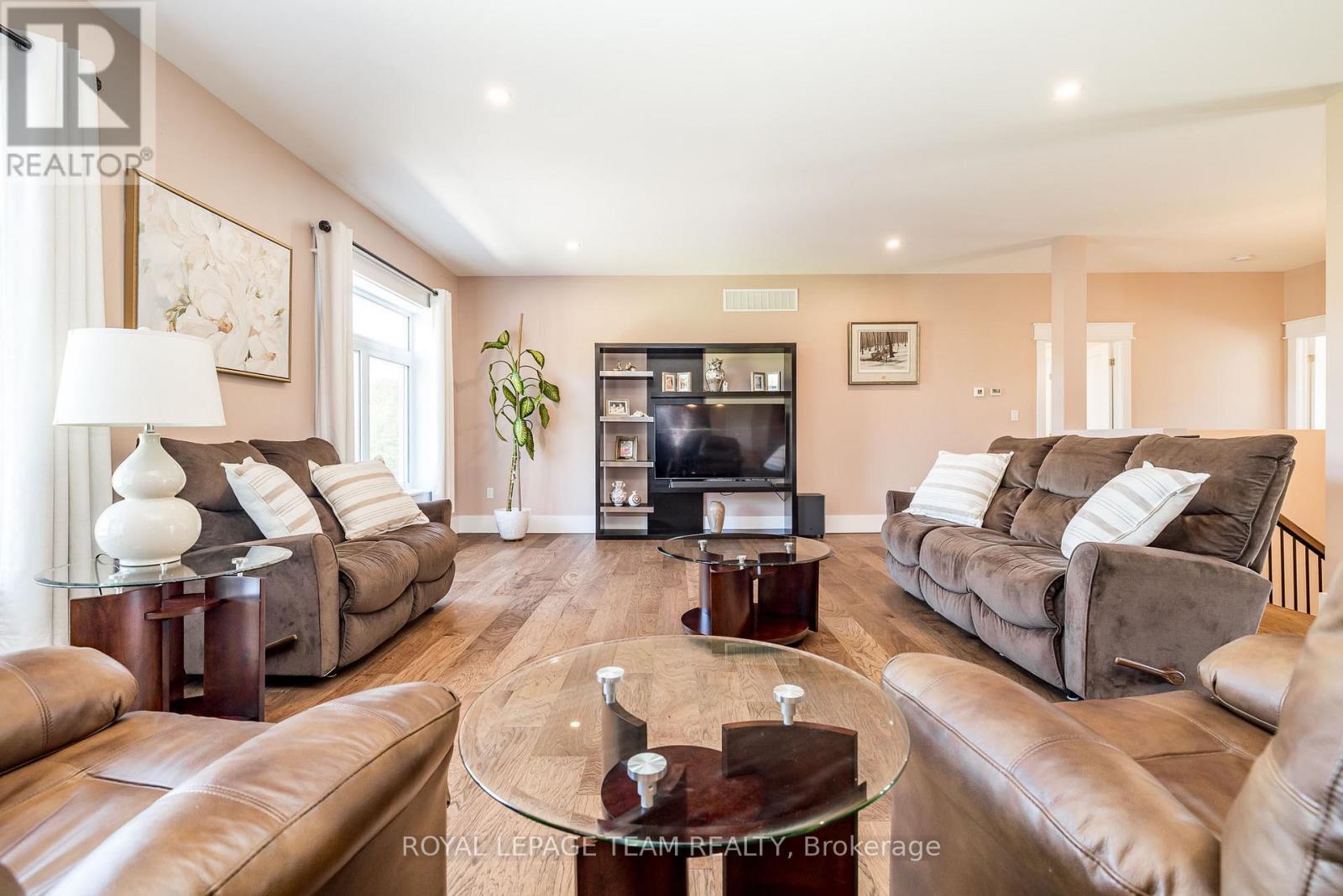 Photo 33 of 830 Kitley Line 3 Road, Elizabethtownkitley ON