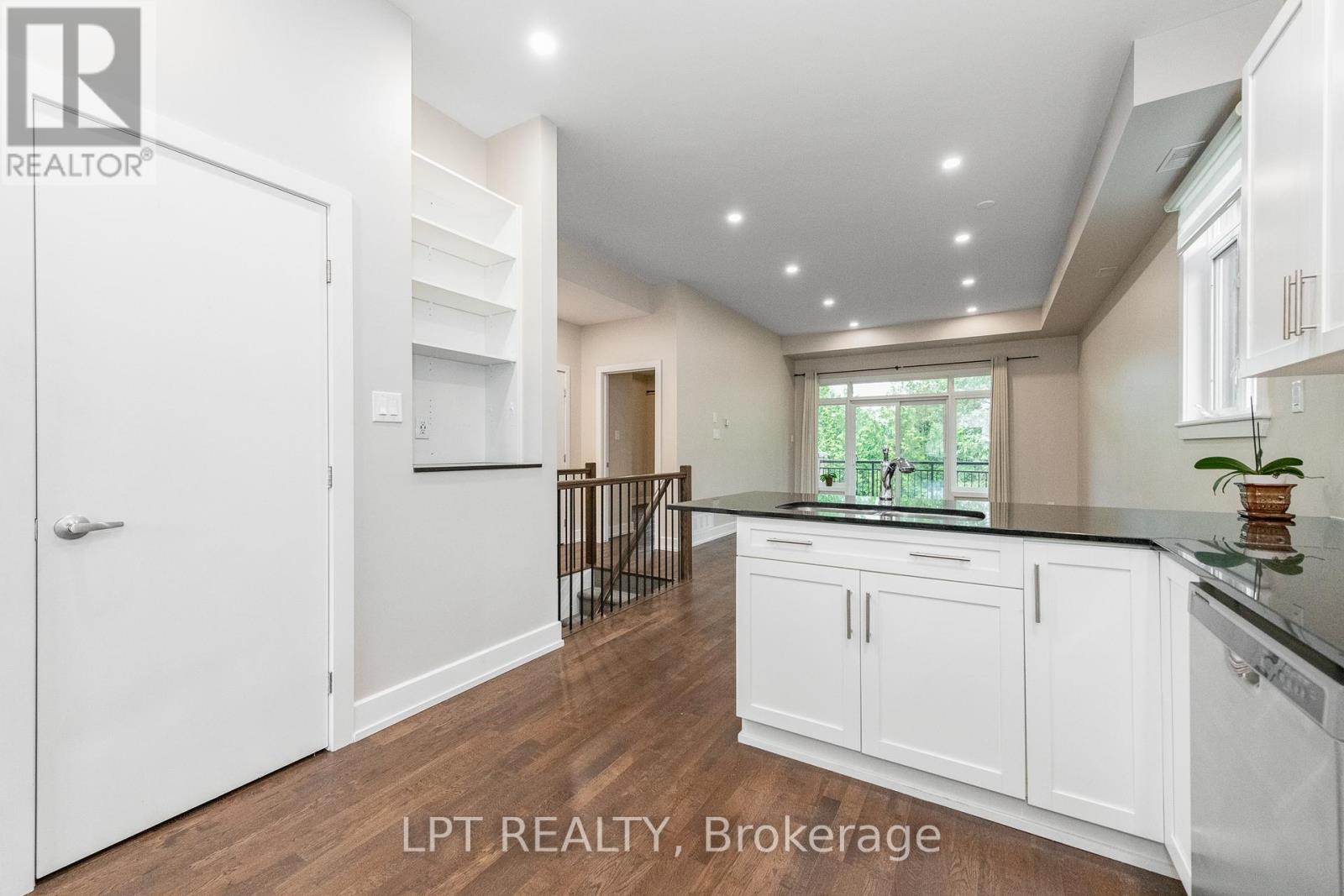 Photo 18 of 10 57 Bergeron Private, Ottawa ON