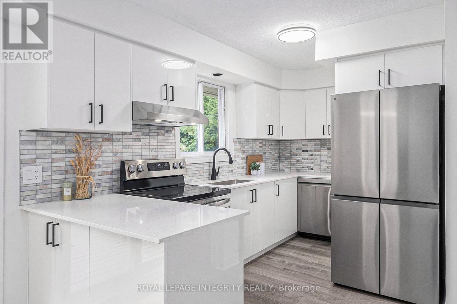 Photo 32 of 20 Newhaven Street, Ottawa ON