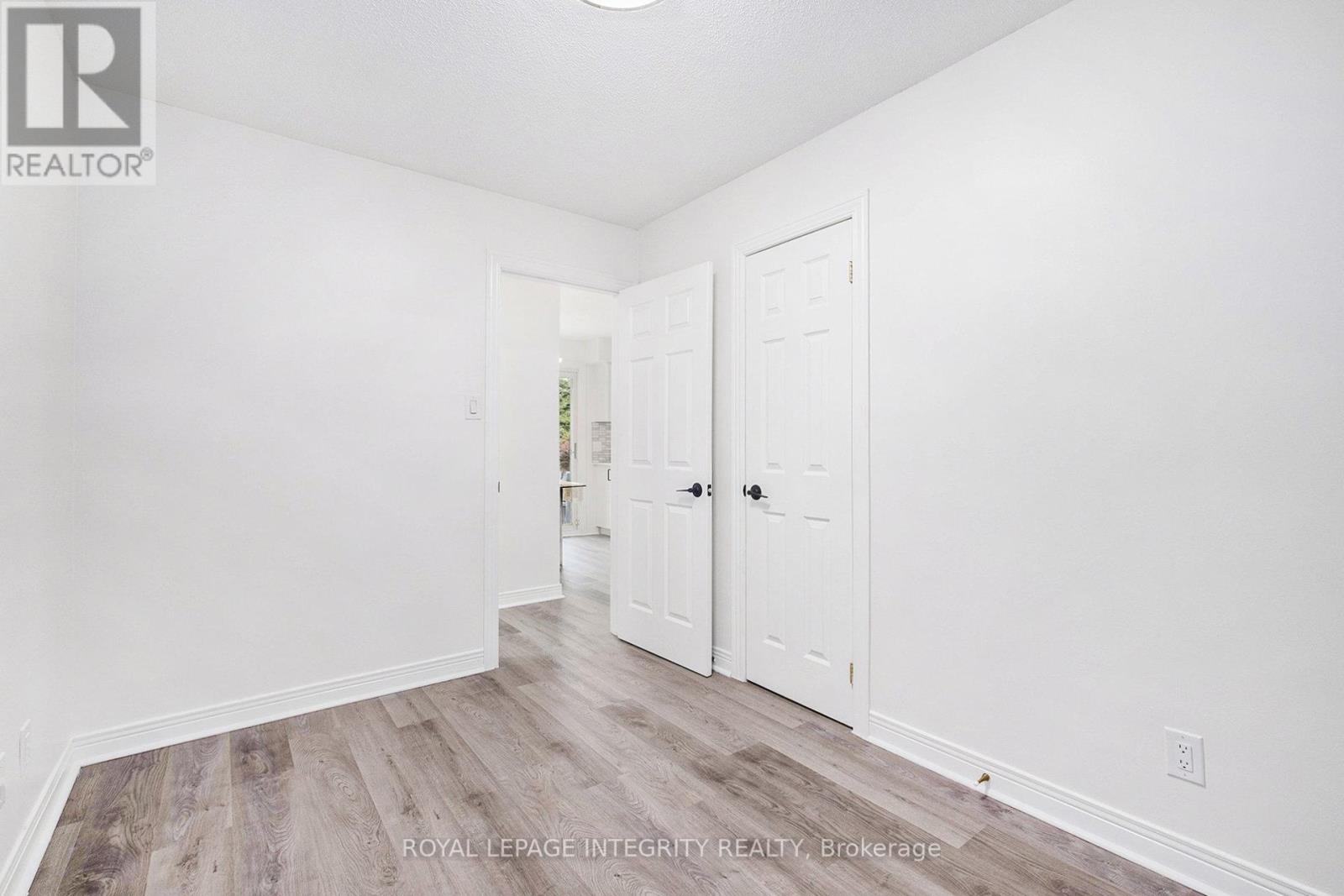 Photo 7 of 20 Newhaven Street, Ottawa ON