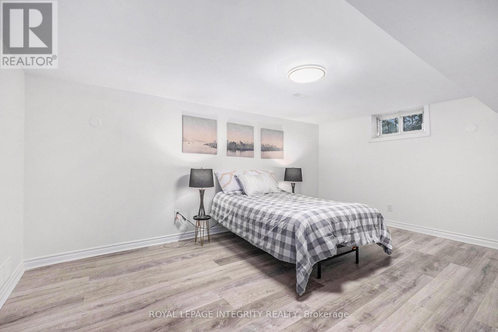 Photo 26 of 20 Newhaven Street, Ottawa ON