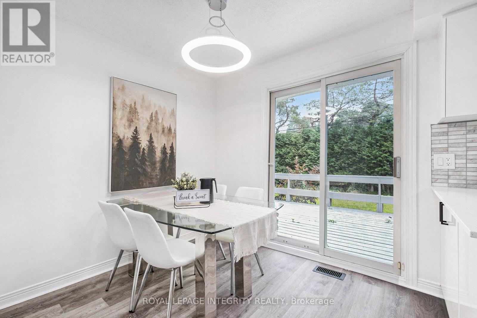Photo 34 of 20 Newhaven Street, Ottawa ON