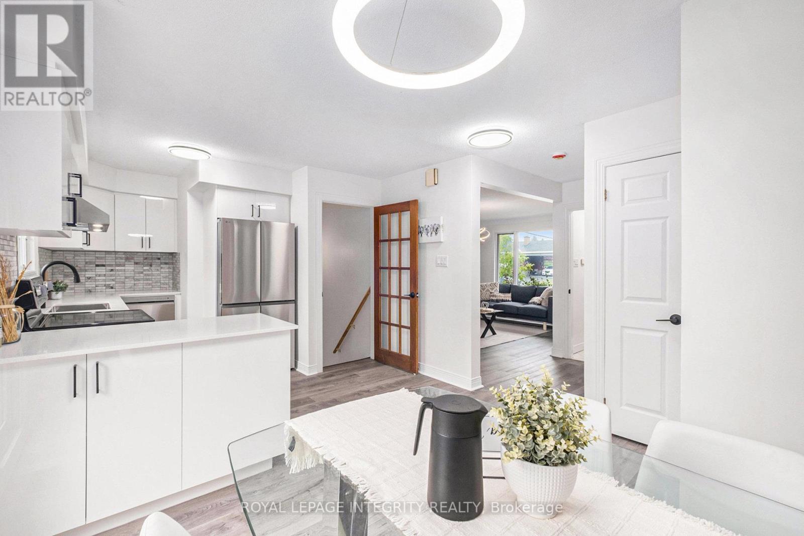 Photo 15 of 20 Newhaven Street, Ottawa ON