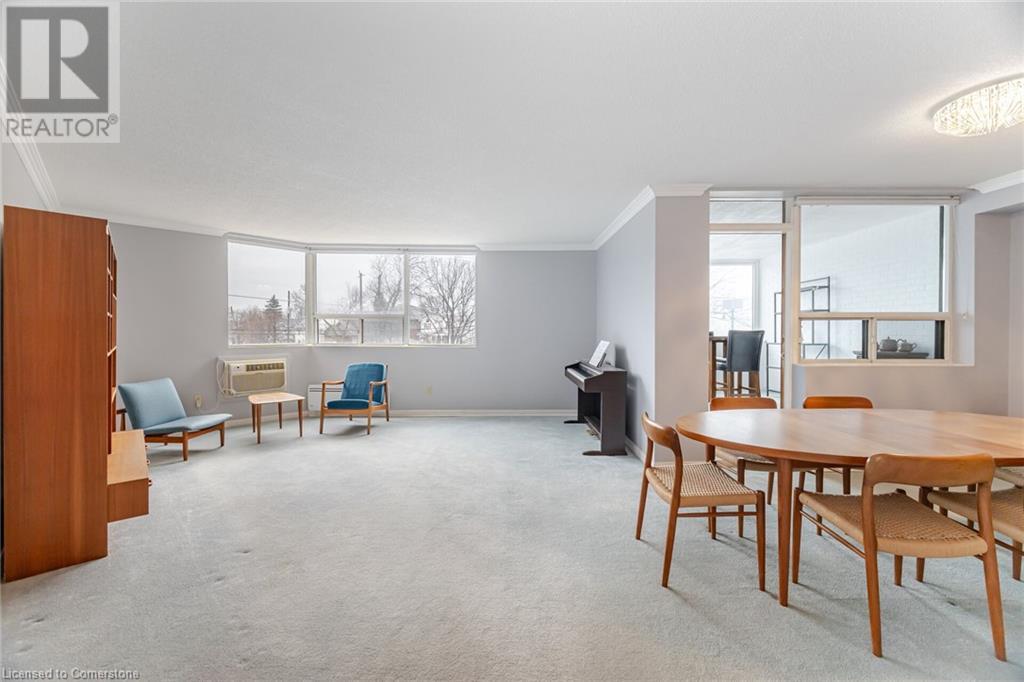 Photo 11 of 166 Mountain Park Avenue Unit 201, Hamilton ON