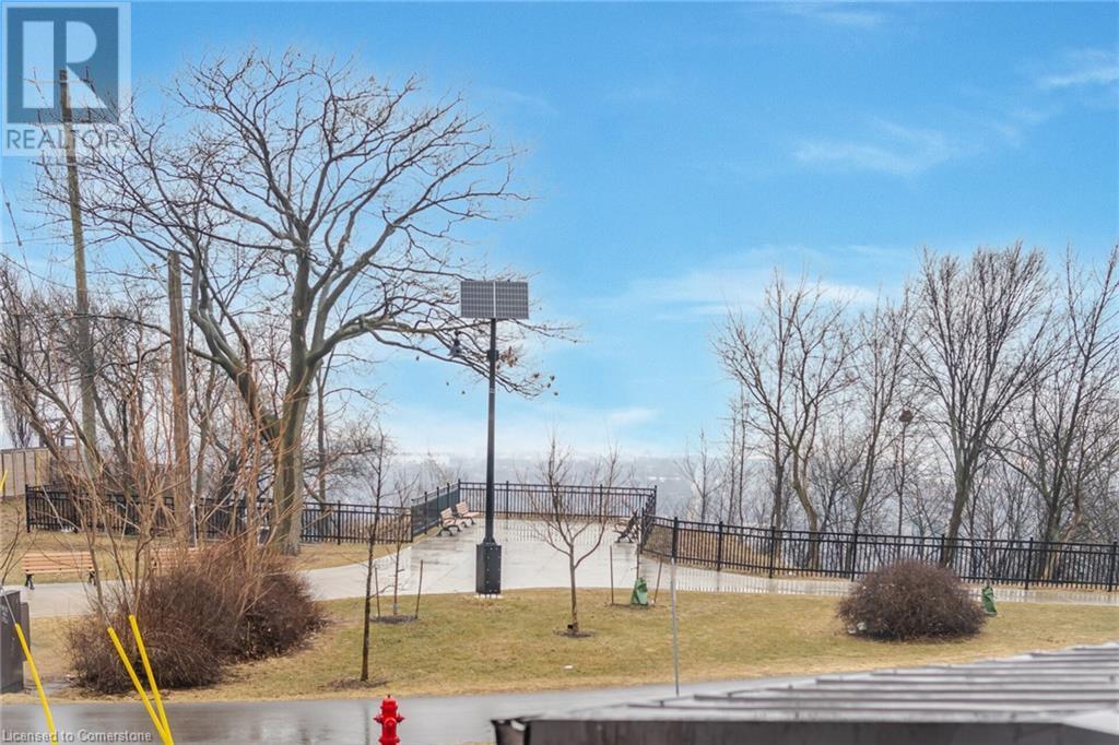 Photo 13 of 166 Mountain Park Avenue Unit 201, Hamilton ON