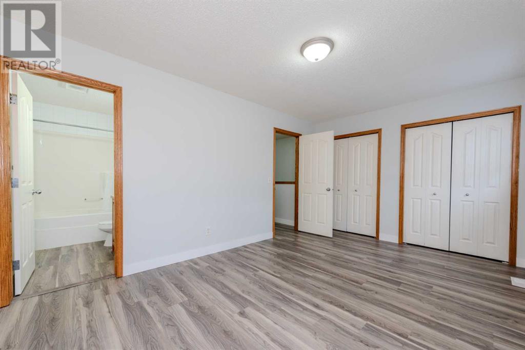 Single Family House for Sale in  Saddletree Court NE Saddle Ridge Calgary 
