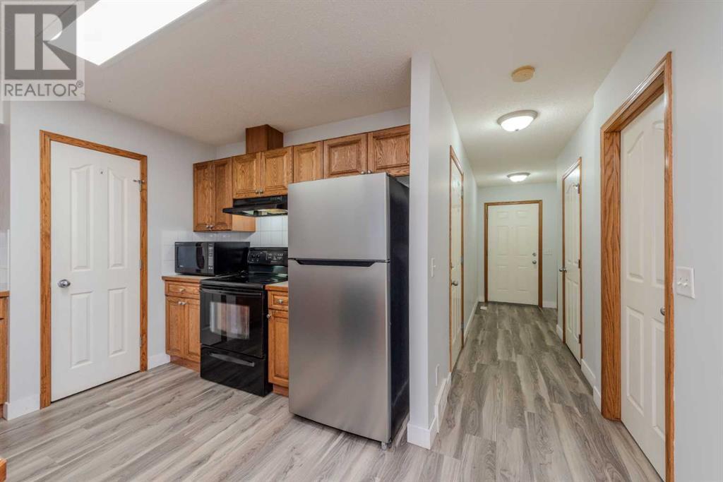 Single Family House for Sale in  Saddletree Court NE Saddle Ridge Calgary 