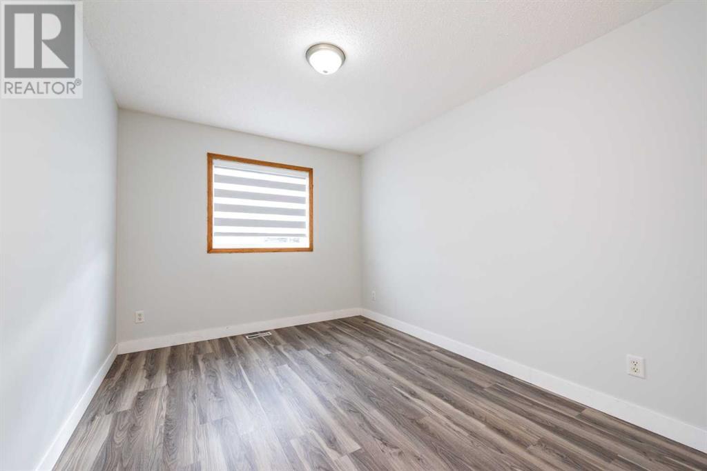 Single Family House for Sale in  Saddletree Court NE Saddle Ridge Calgary 
