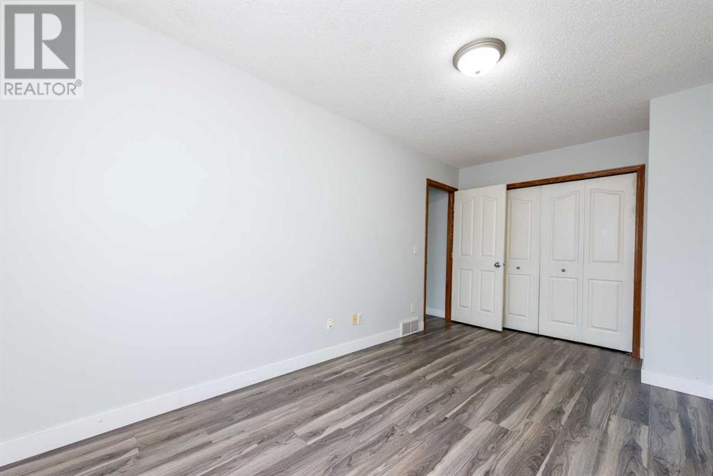 Single Family House for Sale in  Saddletree Court NE Saddle Ridge Calgary 