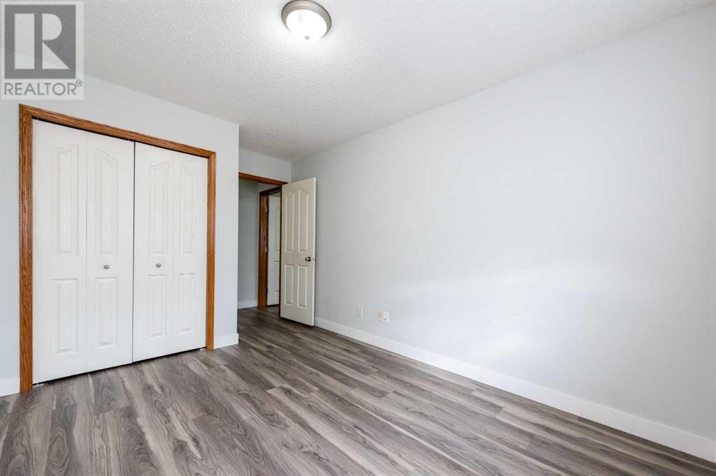 Single Family House for Sale in  Saddletree Court NE Saddle Ridge Calgary 