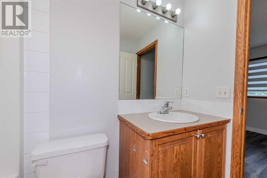 Single Family House for Sale in  Saddletree Court NE Saddle Ridge Calgary 