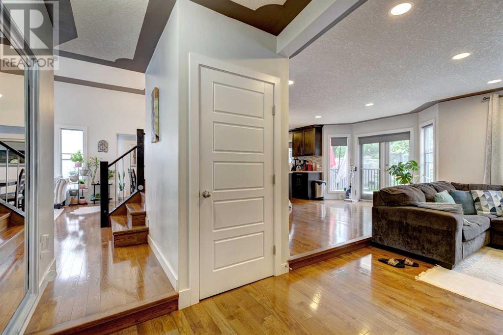 Single Family House for Sale in  Sidon Crescent SW Signal Hill Calgary 