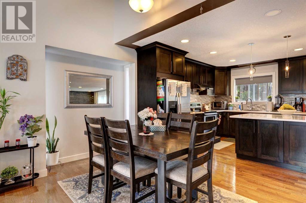 Single Family House for Sale in  Sidon Crescent SW Signal Hill Calgary 