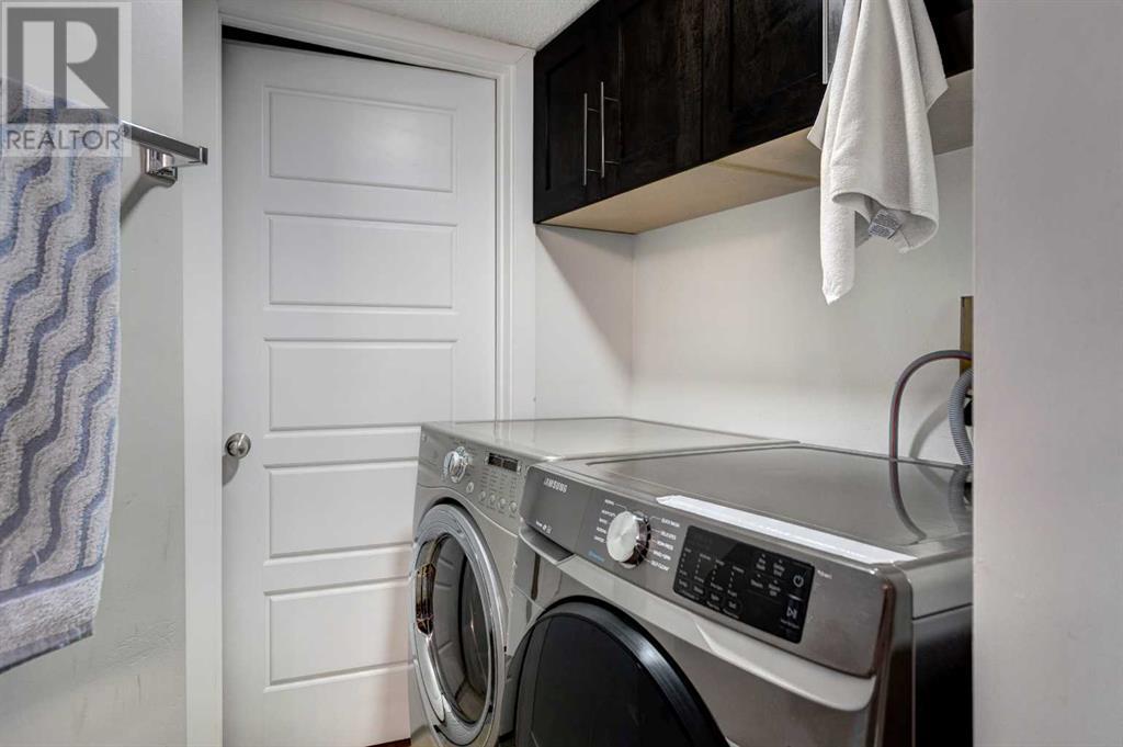 Single Family House for Sale in  Sidon Crescent SW Signal Hill Calgary 