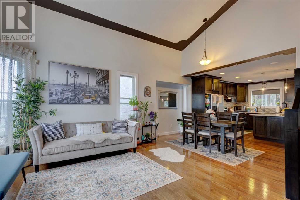 Single Family House for Sale in  Sidon Crescent SW Signal Hill Calgary 