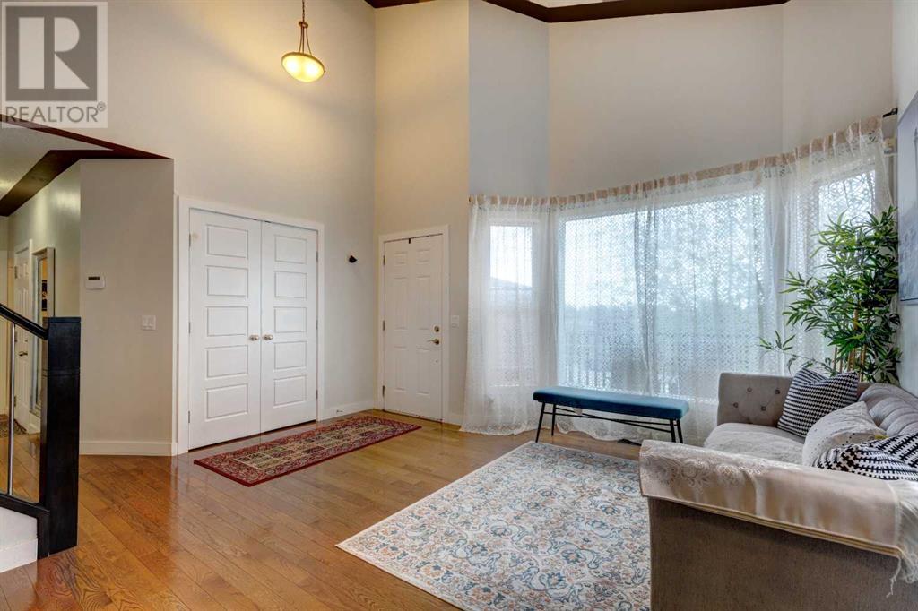 Single Family House for Sale in  Sidon Crescent SW Signal Hill Calgary 