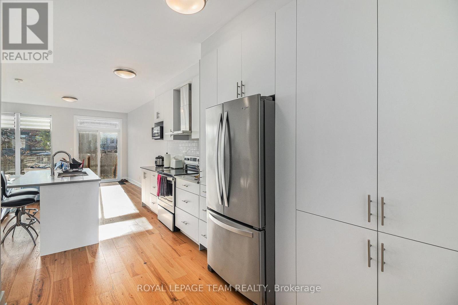 Photo 16 of 1400 Mayview Avenue, Ottawa ON