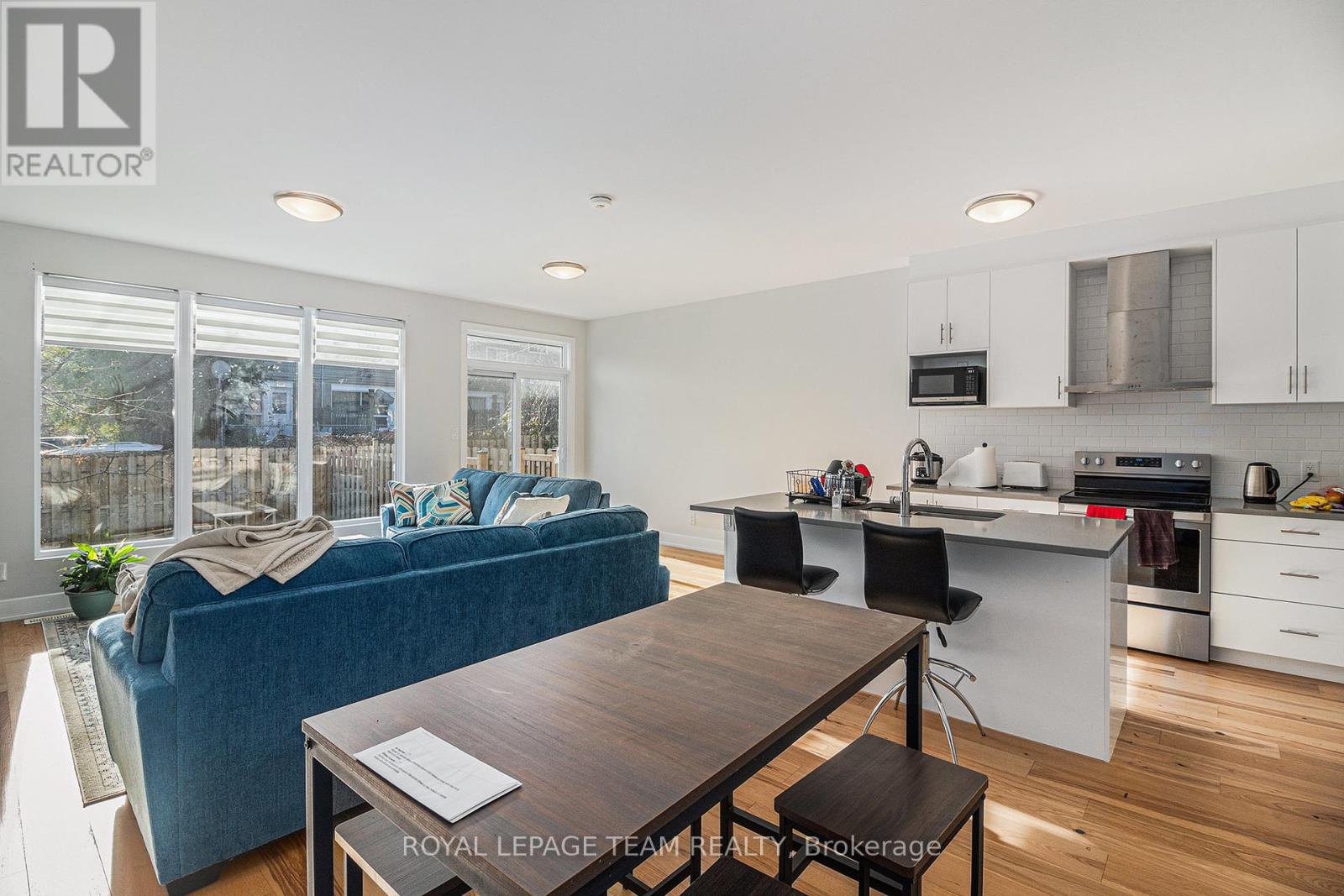 Photo 21 of 1400 Mayview Avenue, Ottawa ON
