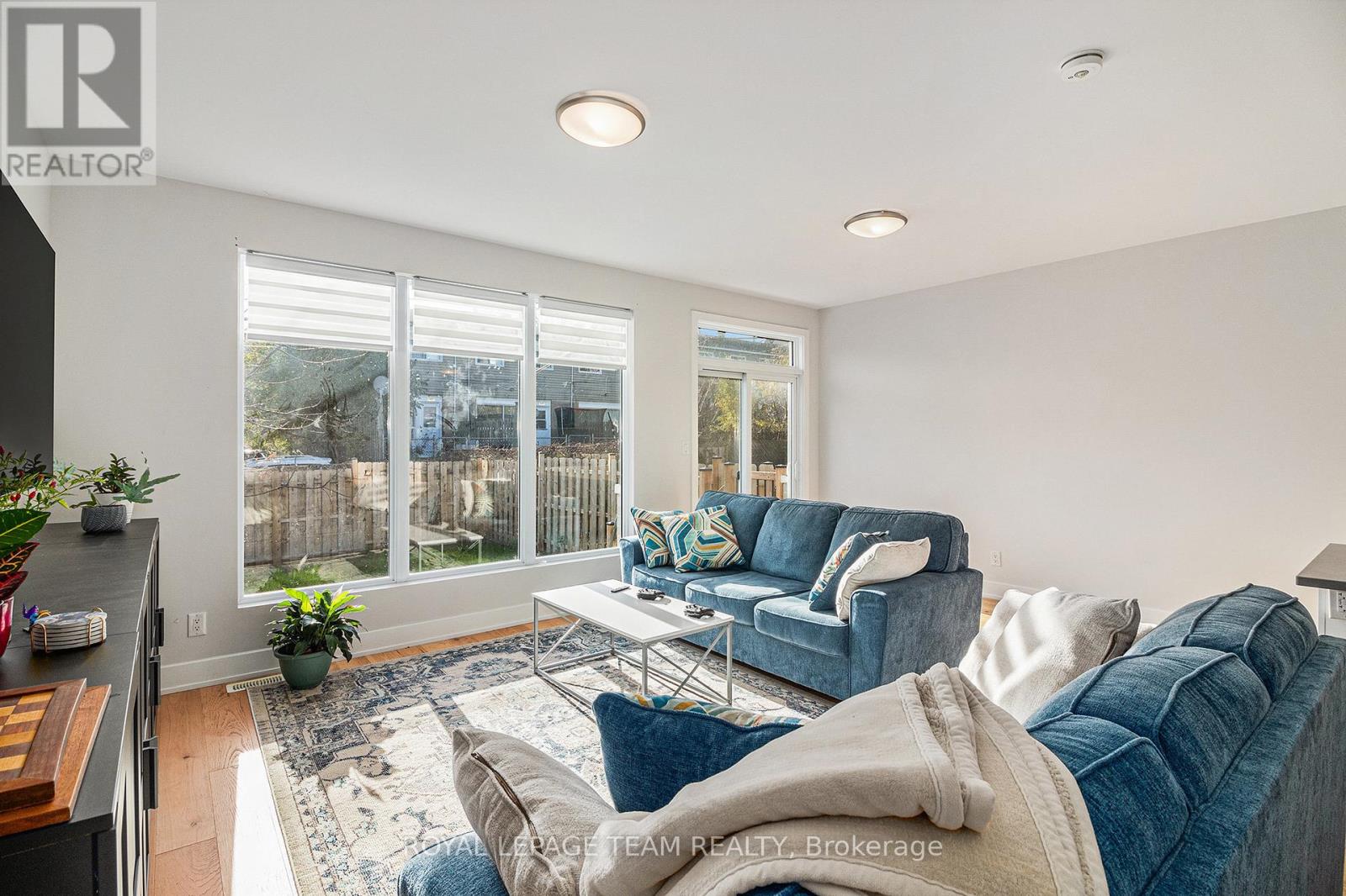 Photo 31 of 1400 Mayview Avenue, Ottawa ON
