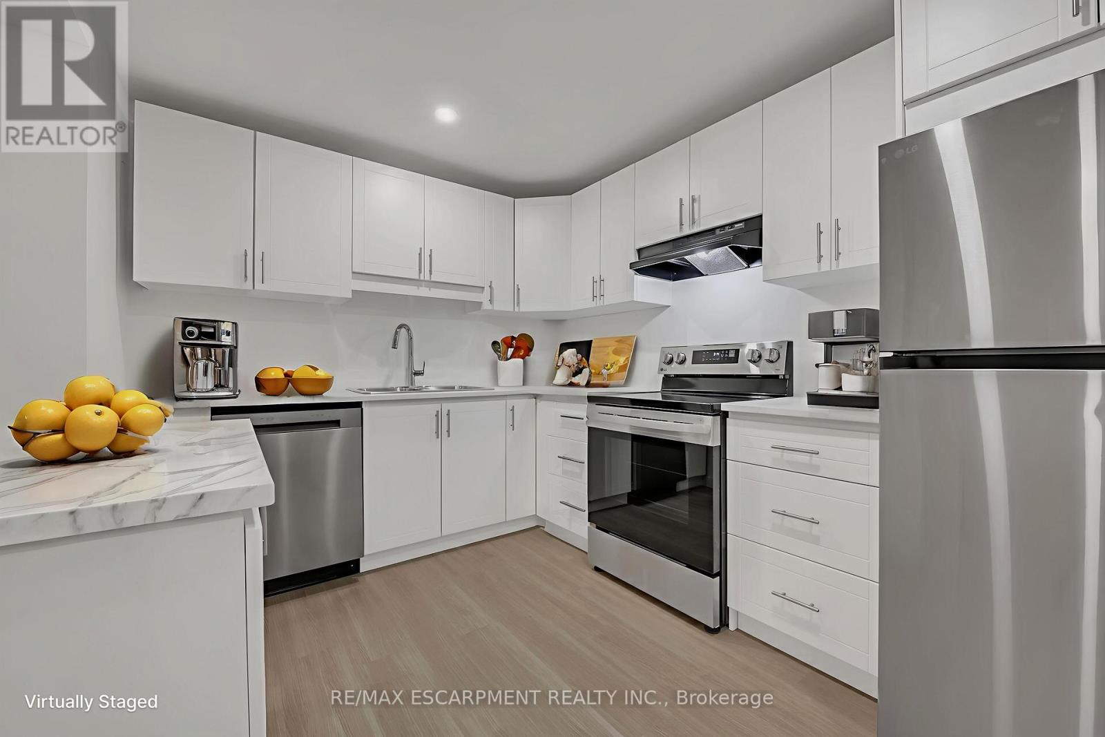 Photo 13 of 20 Crosthwaite Avenue N, Hamilton ON
