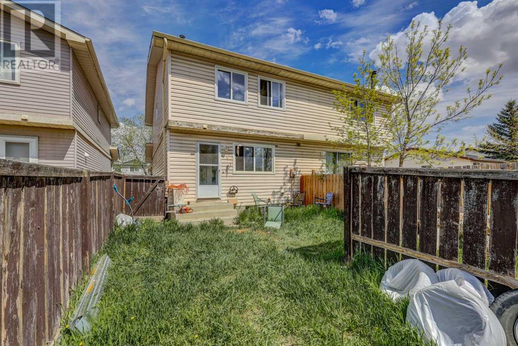 124 Castlebrook Rise NE, Calgary, Alberta