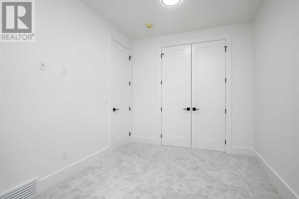 Single Family House for Sale in   Avenue NW Mount Pleasant Calgary 