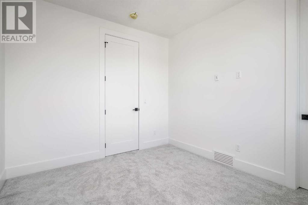 Single Family House for Sale in   Avenue NW Mount Pleasant Calgary 