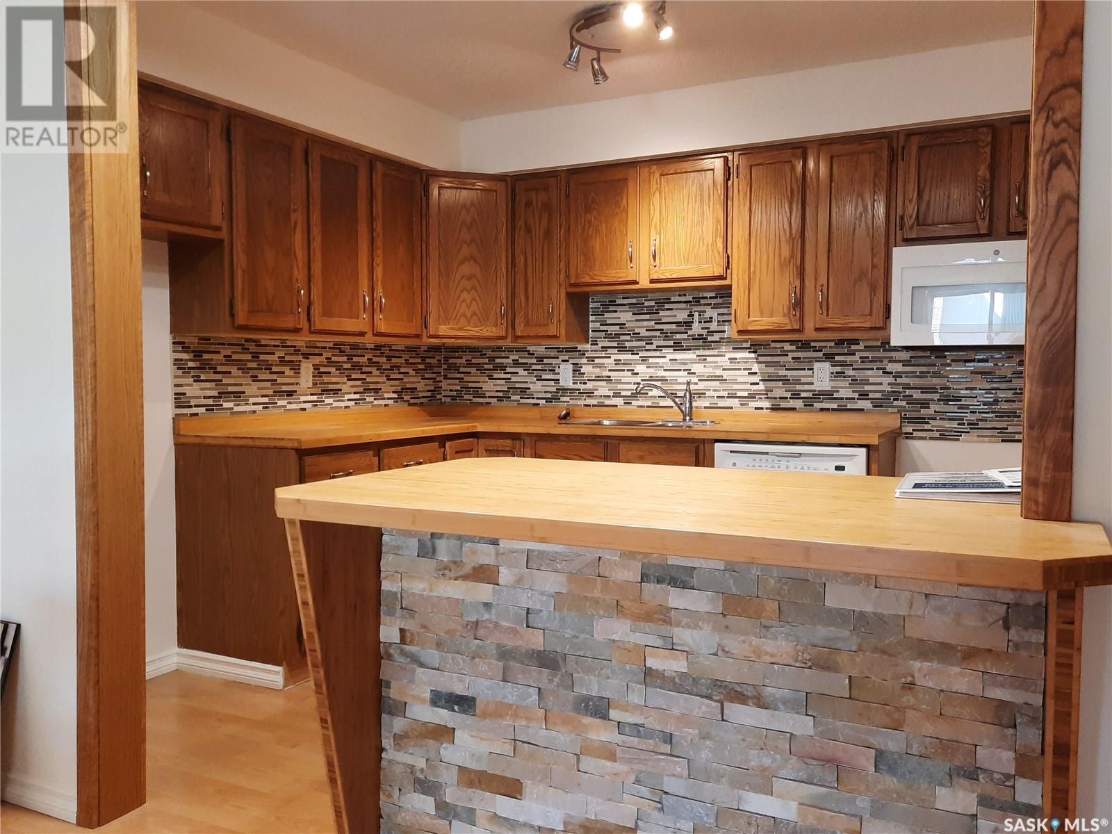 Photo 6 of 204 2237 Mcintyre Street, Regina SK