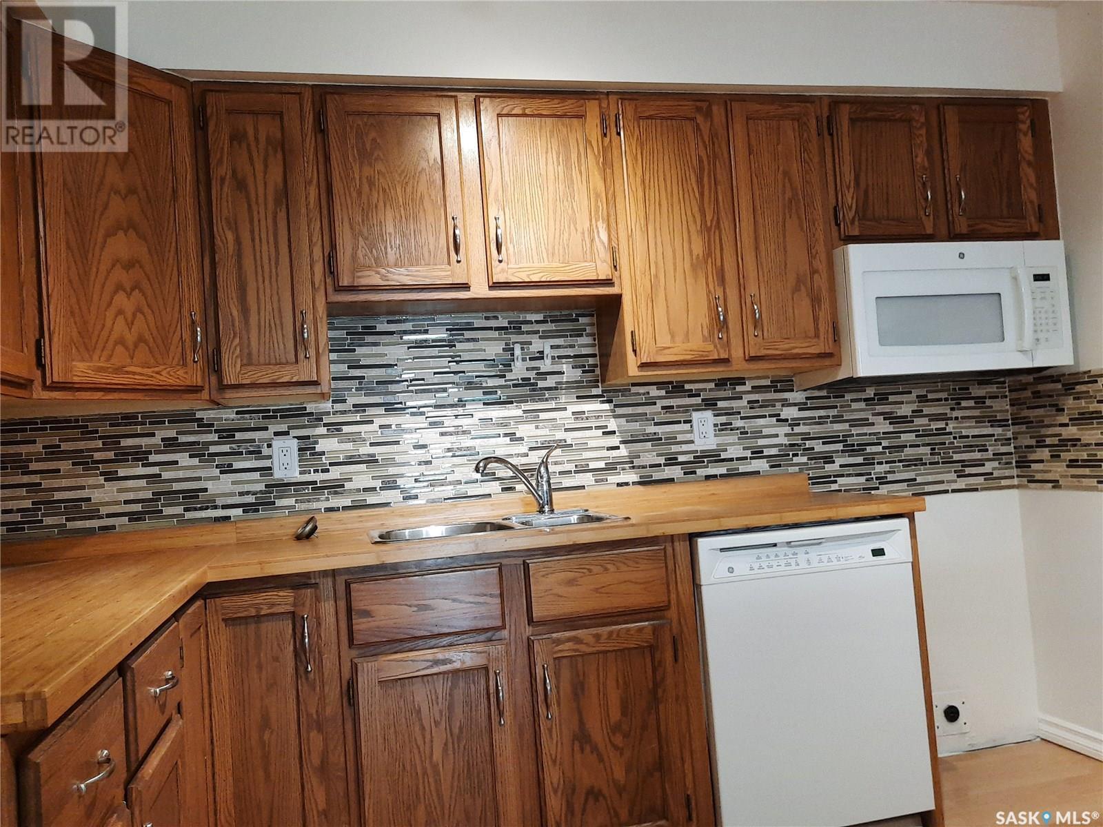 Photo 10 of 204 2237 Mcintyre Street, Regina SK