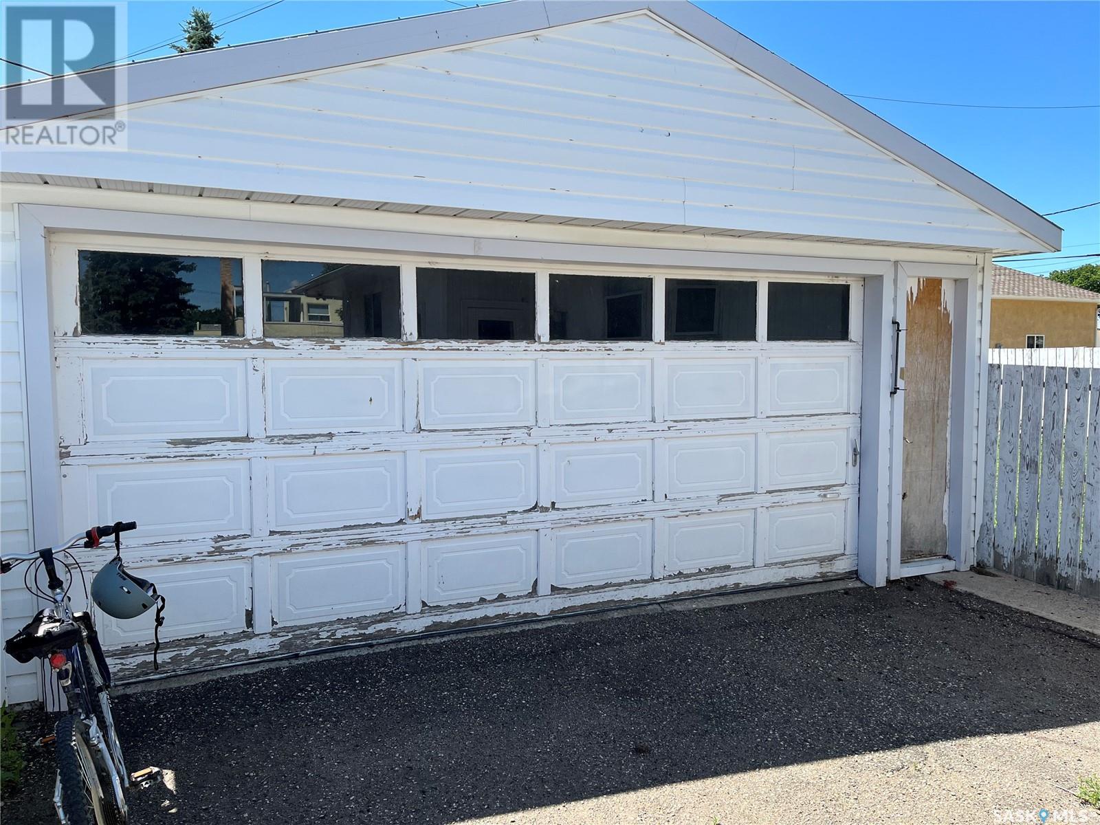 112 2ND AVENUE W - 21