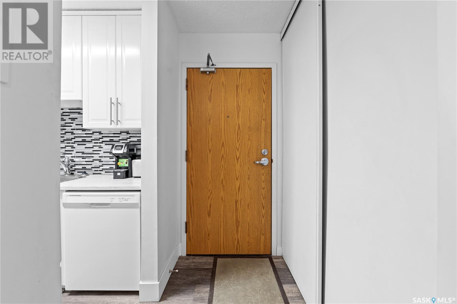 Single Family House Low rise for Sale in B  th STREET E Saskatoon 