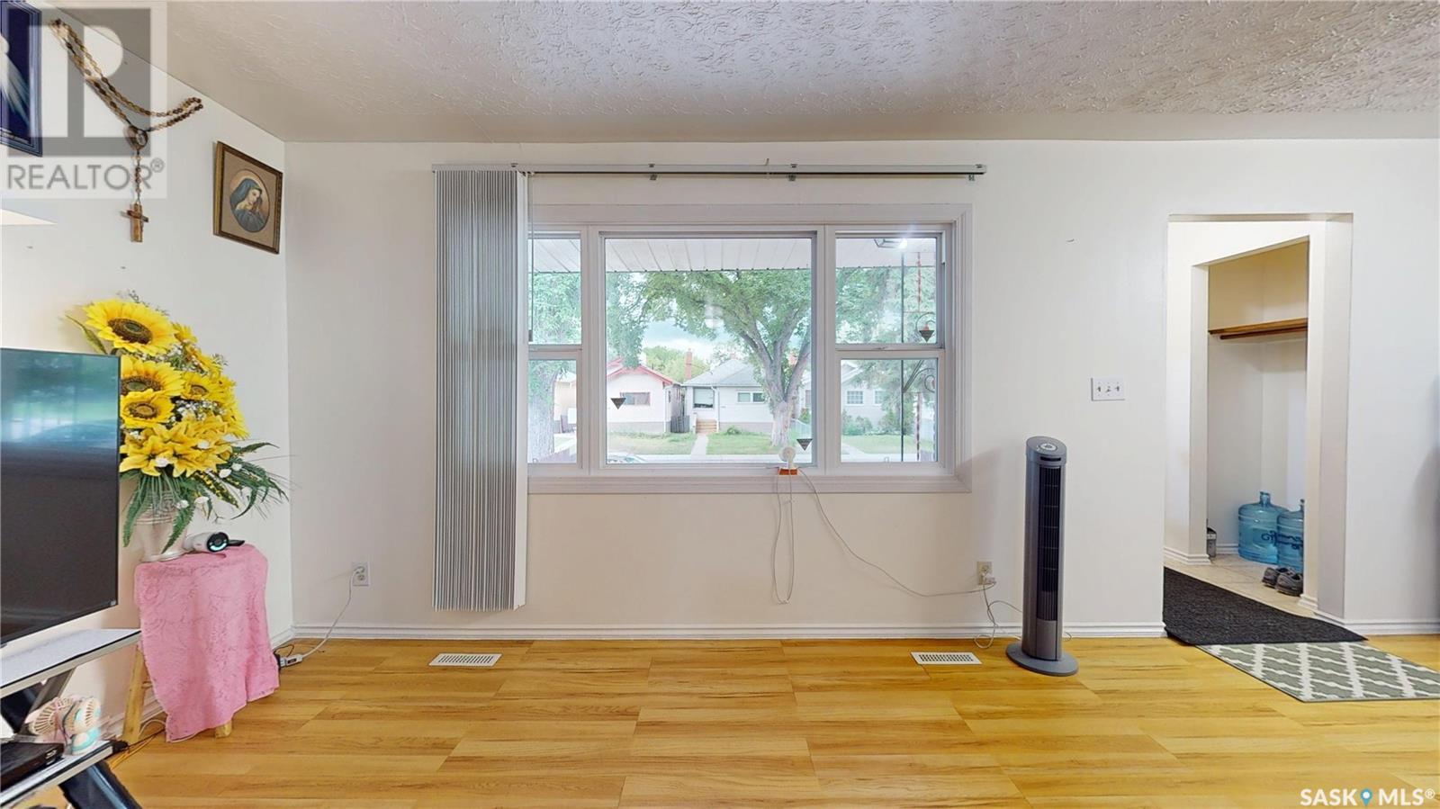 Photo 22 of 1327 Athol Street, Regina SK