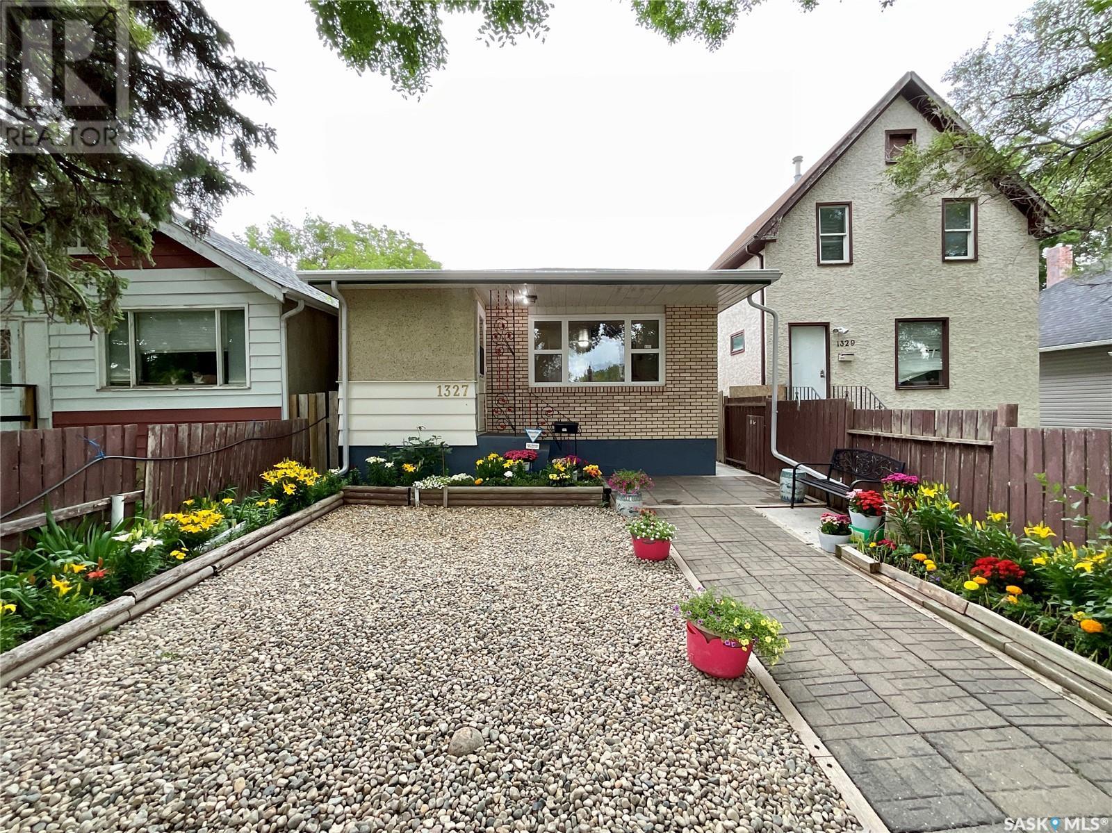 Photo 38 of 1327 Athol Street, Regina SK