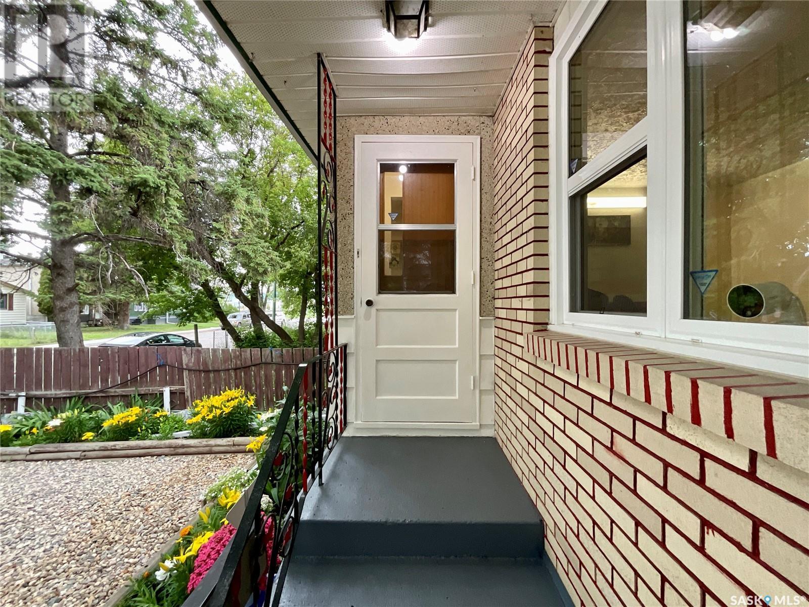 Photo 36 of 1327 Athol Street, Regina SK
