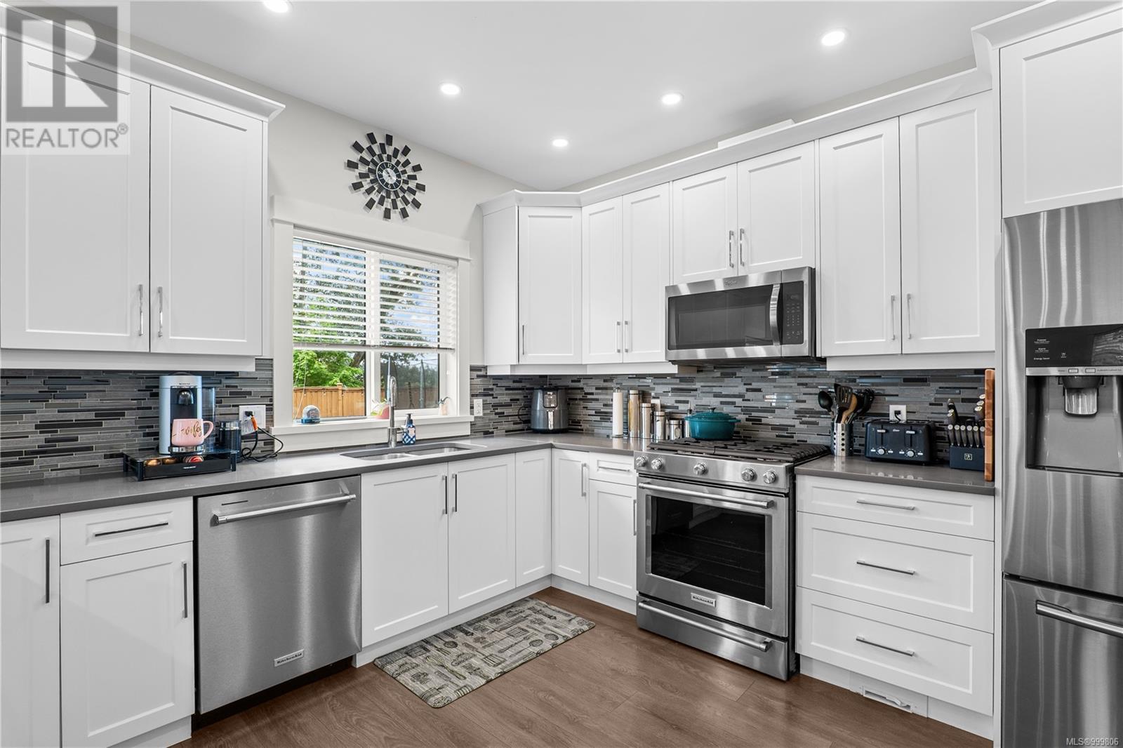 Photo 3 of 2401 Lund Rd, View Royal BC