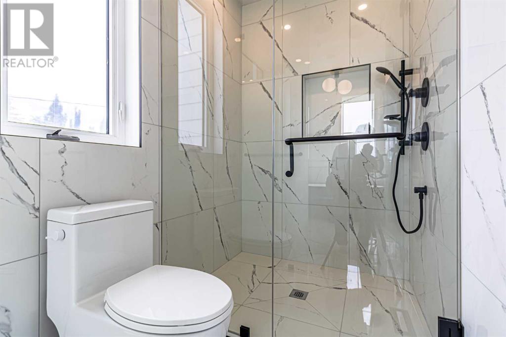 Single Family House for Sale in   Avenue SW Altadore Calgary 
