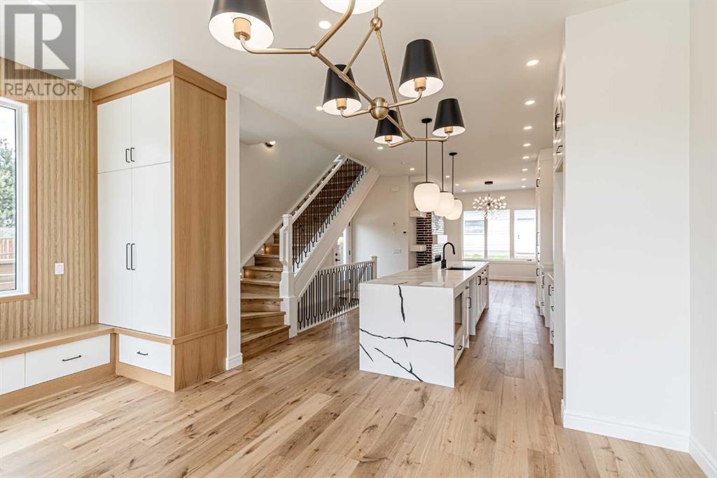 Single Family House for Sale in   Avenue SW Altadore Calgary 