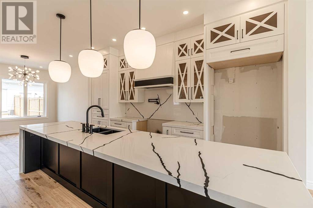 Single Family House for Sale in   Avenue SW Altadore Calgary 