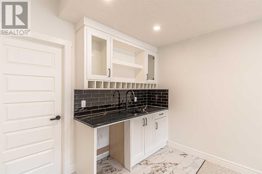 Single Family House for Sale in   Avenue SW Altadore Calgary 